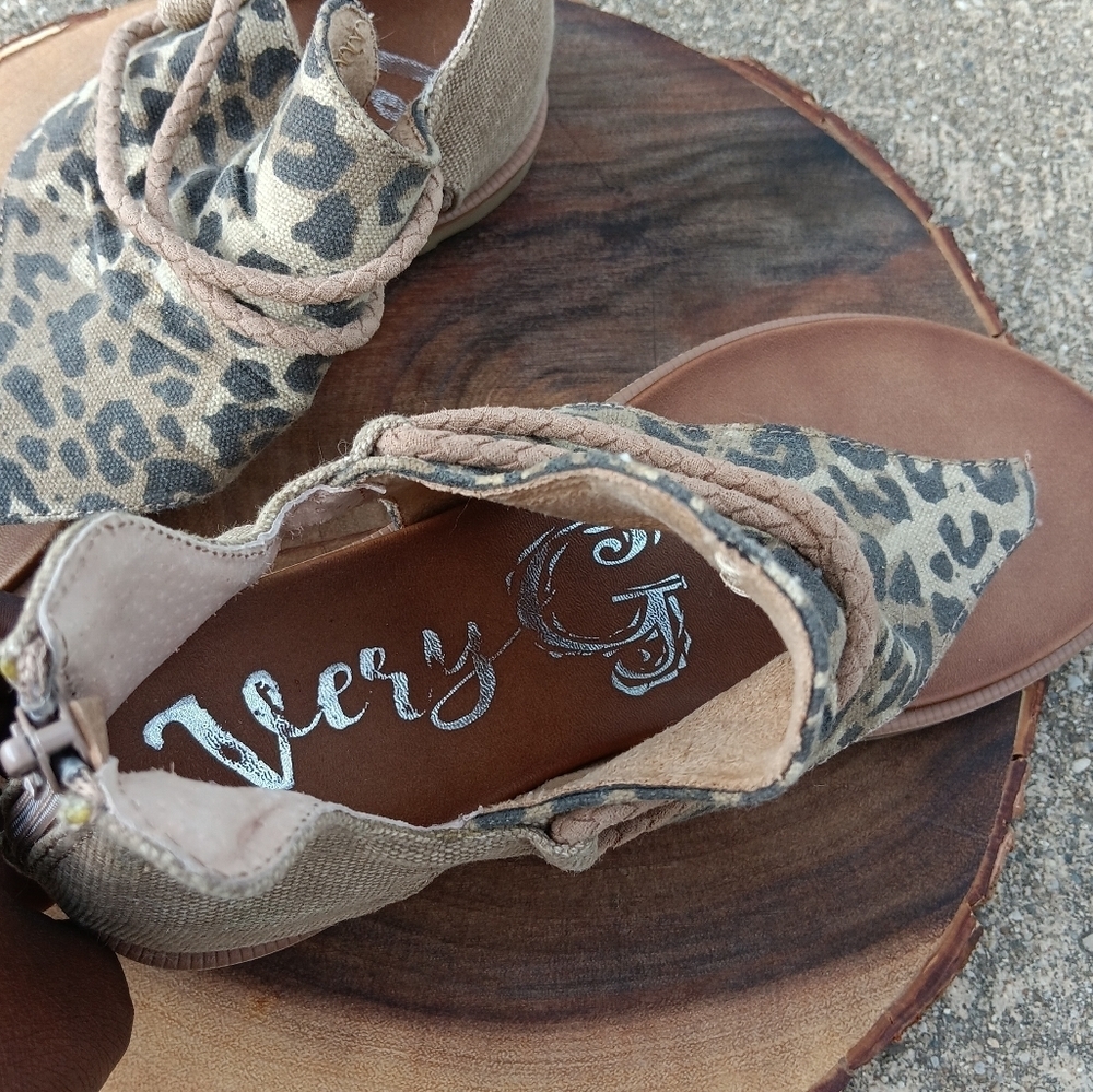 Very G| Leopard Print Sparta Canvas Sandals US 7.5 Boho, Festival, Casual - Picture 2 of 9
